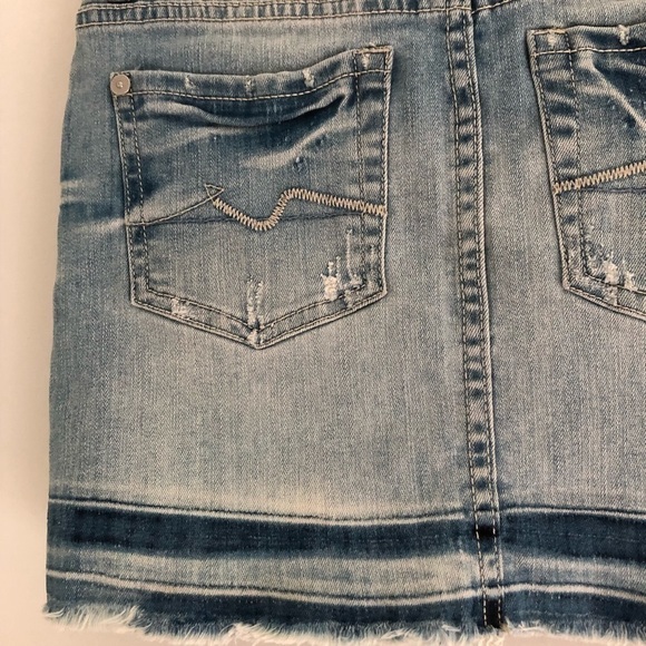 7 For All Mankind Distressed Jean Skirt/Denim Distressed Mini Skirt Girl Size 12 - Picture 7 of 13